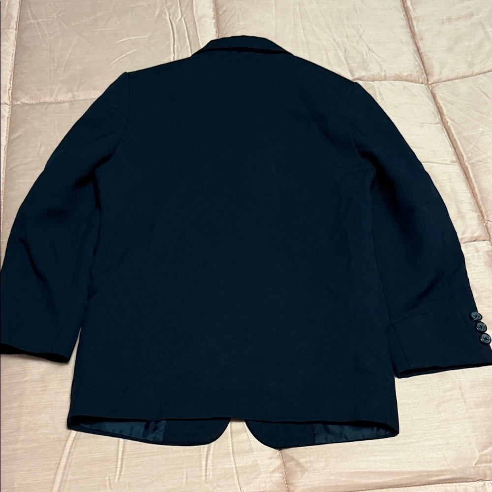 Classic Kids' Black Suit Set with White Tie - Picture 5 of 9